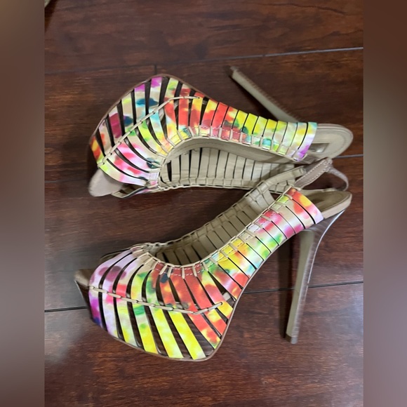 Selling my multi color Report heels great condition. - Picture 3 of 3